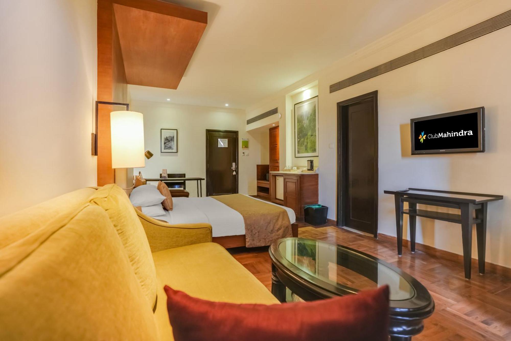 Club Mahindra Tungi, Lonavala Hotel Bagian luar foto